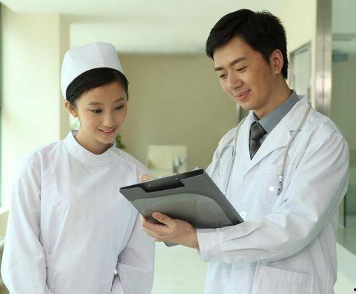 护士医生国产福利视频,医护人员的温馨关怀瞬间